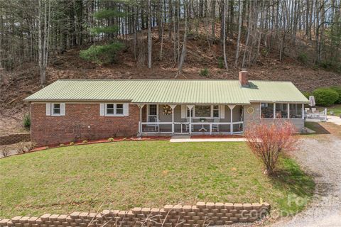 Photo of 63 Memory Drive, Waynesville, NC 28786 (MLS # 4364829)