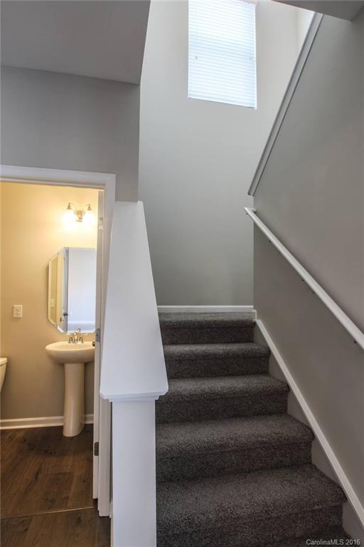 Newport Lakes - Residential