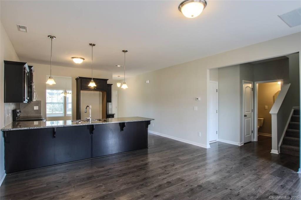 Newport Lakes - Residential