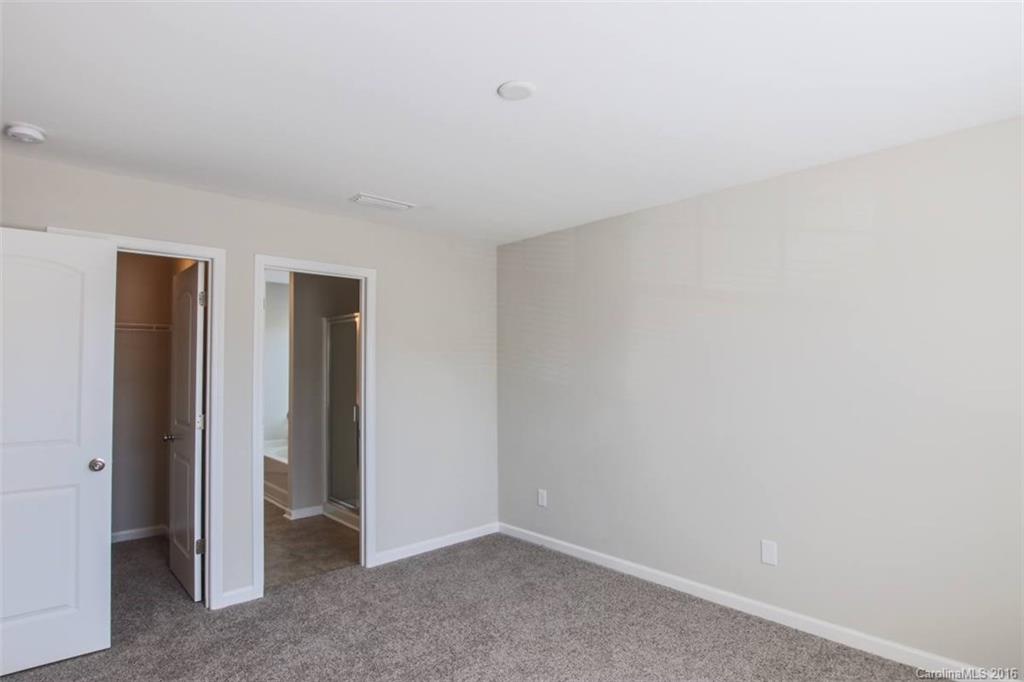 Newport Lakes - Residential