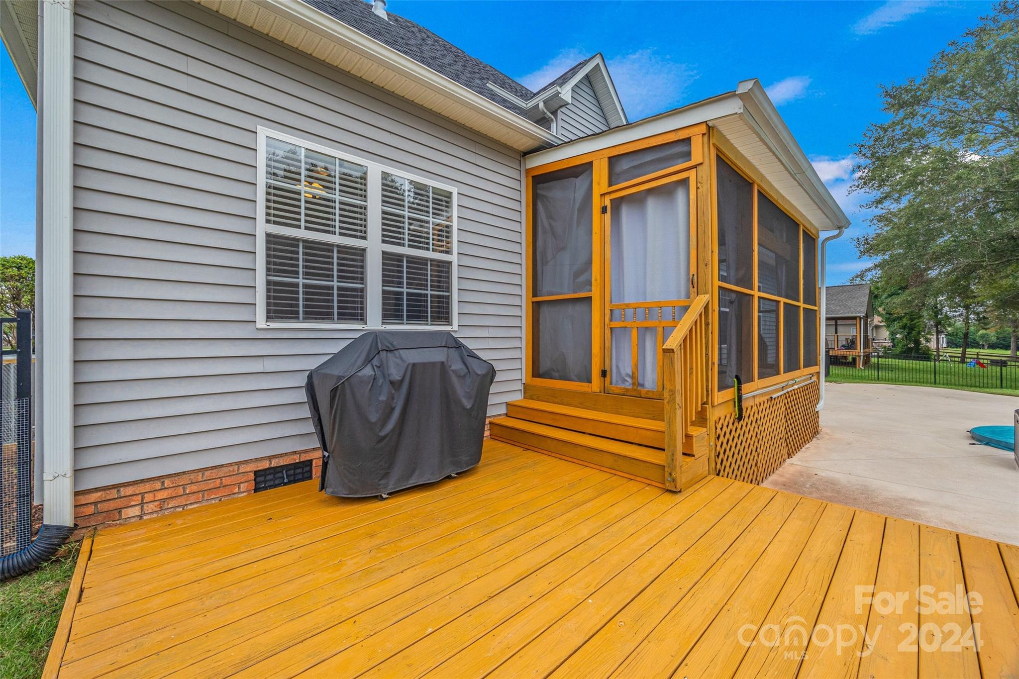 Stoneridge Lakes - Residential