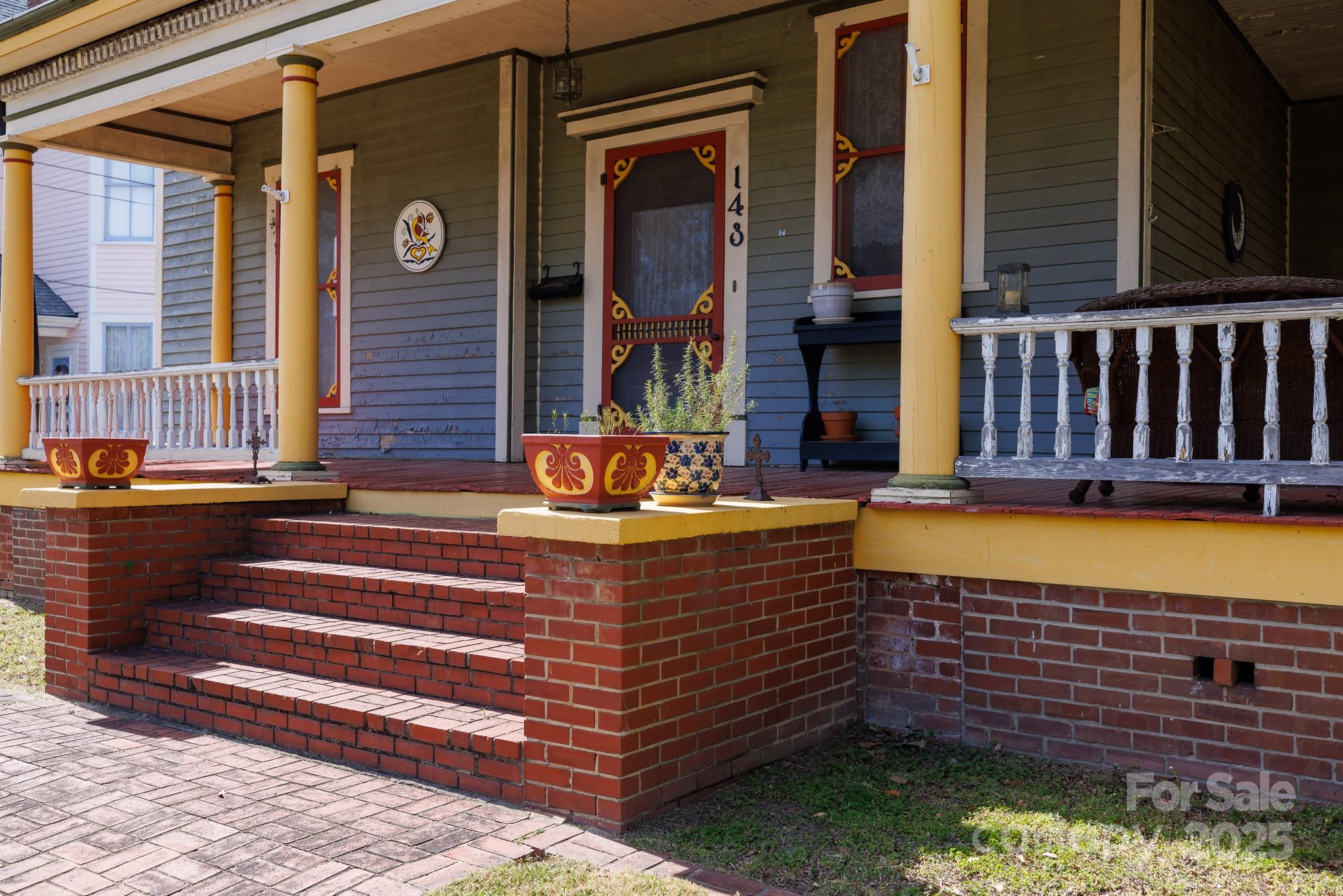 143 Reid Street