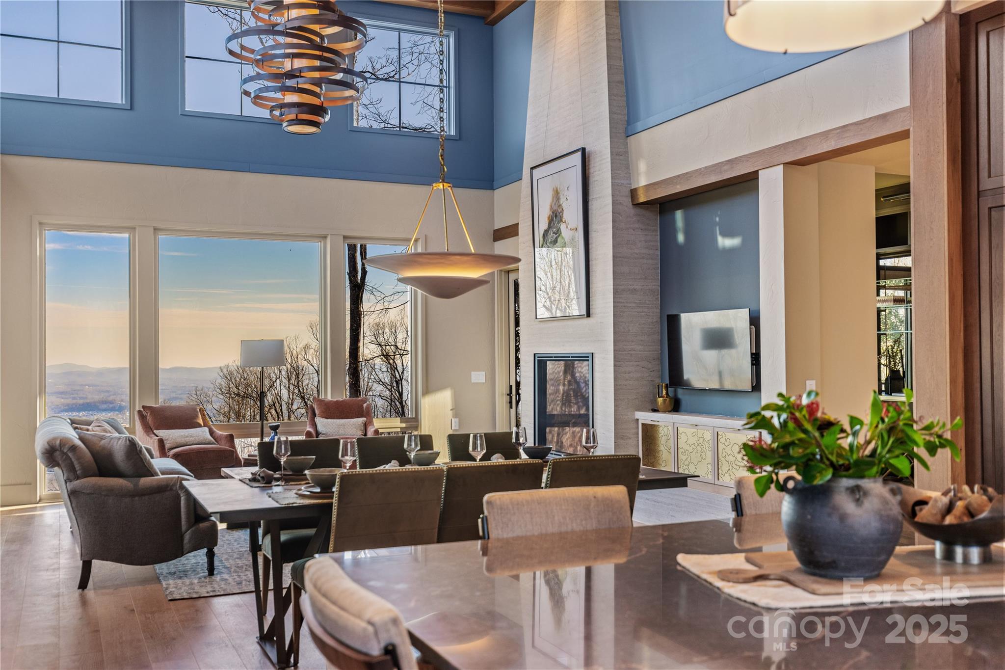 432 E Garden Trail