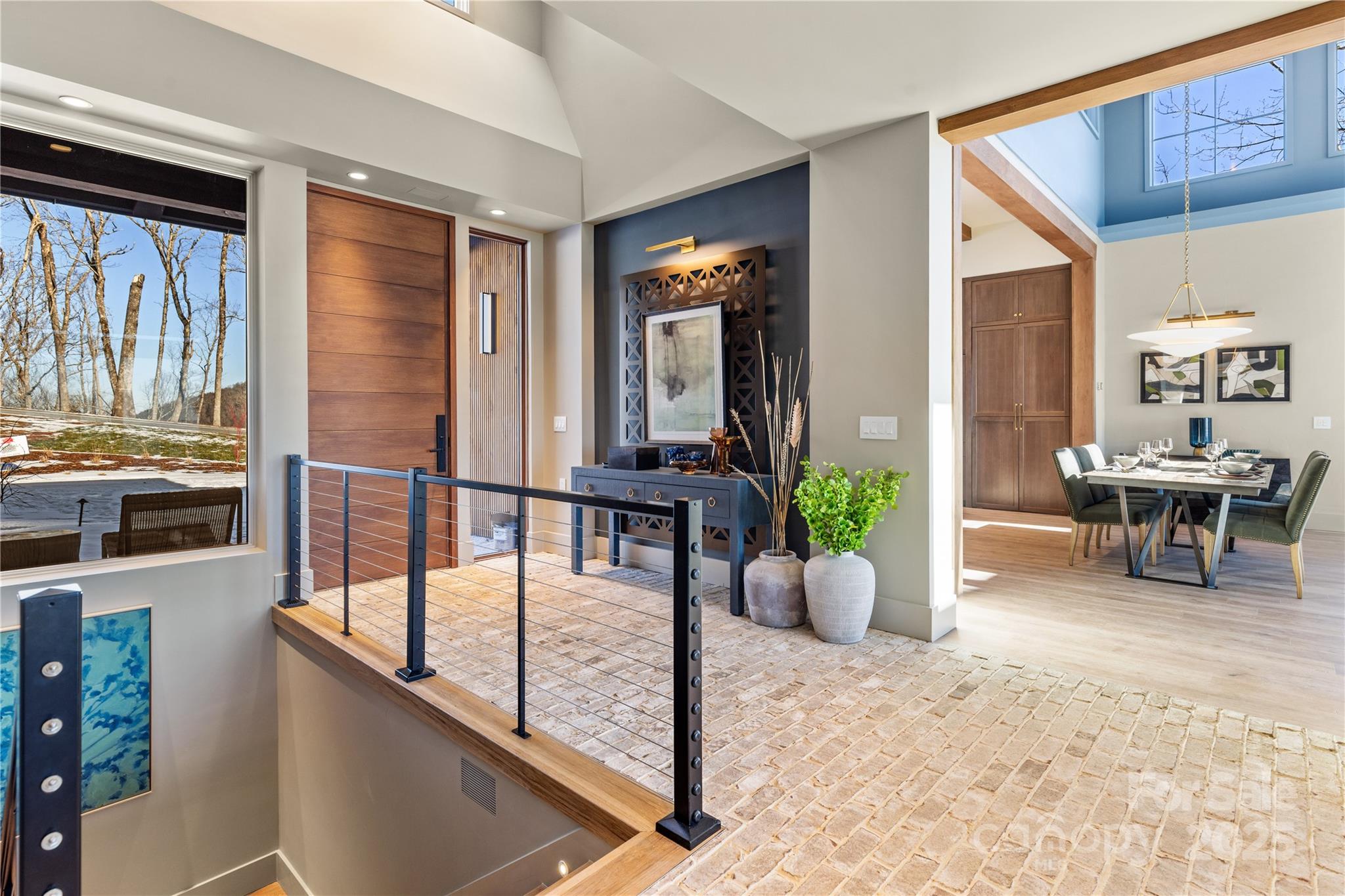 432 E Garden Trail