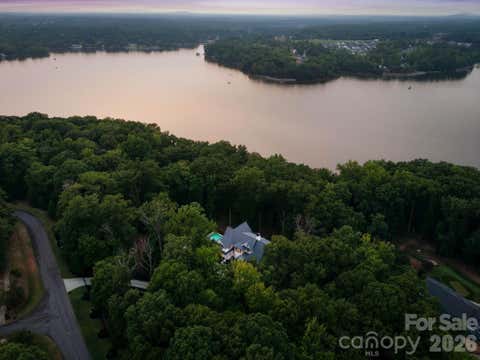 Photo of 13702 Sage Thrasher Lane, Charlotte, NC 28278 (MLS # 4405841)