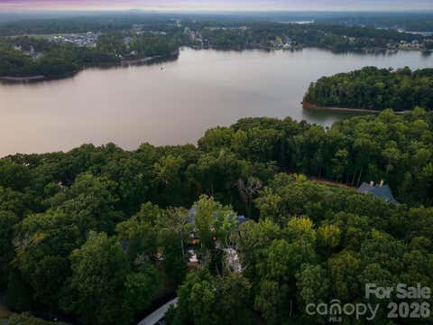 Photo of 13702 Sage Thrasher Lane, Charlotte, NC 28278 (MLS # 4405841)