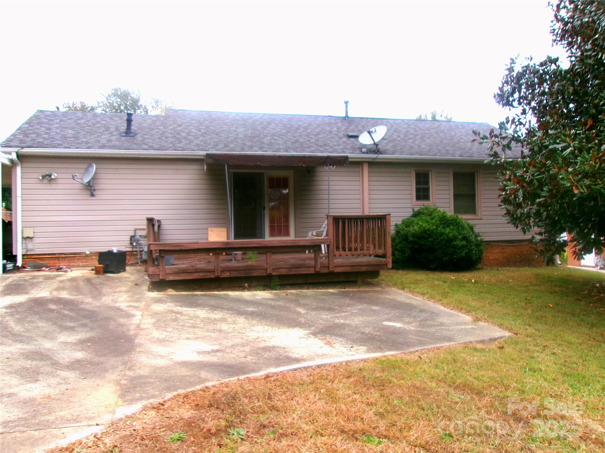 2015 Foxworth Lane