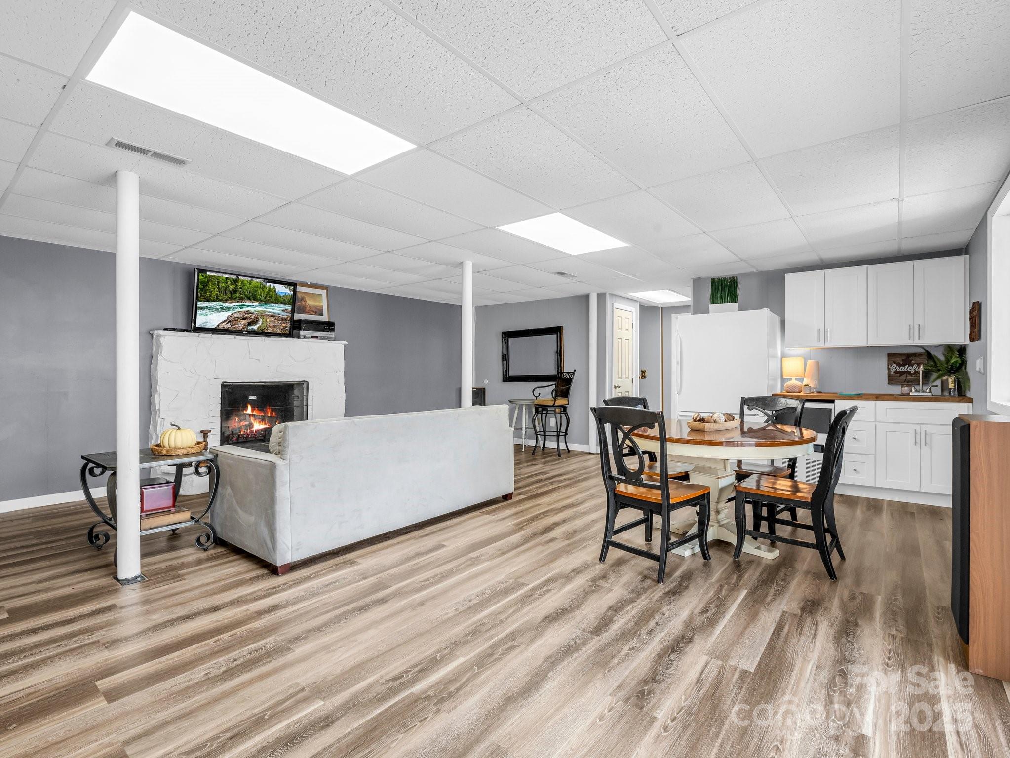 Rumbling Bald on Lake Lure - Residential