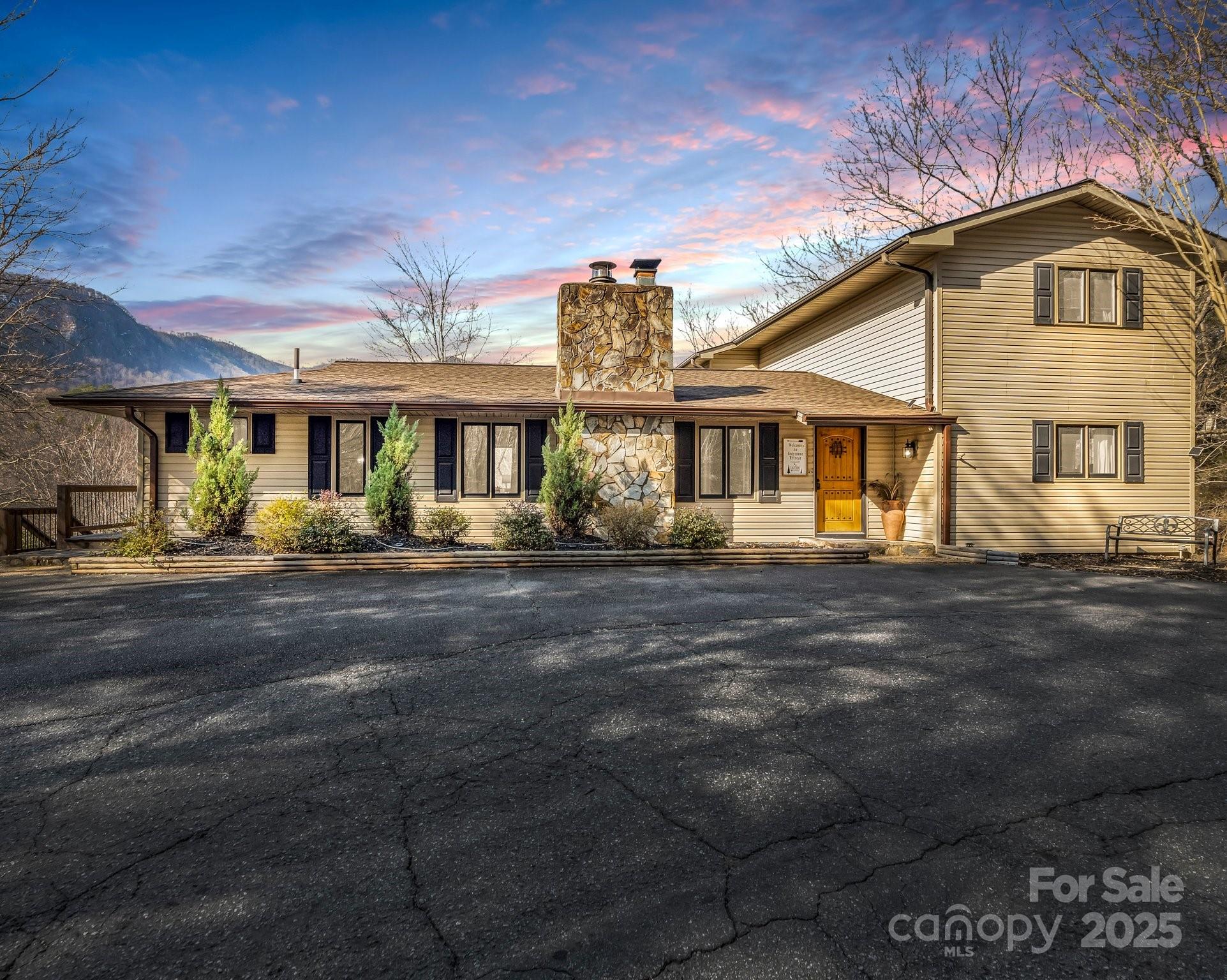 Rumbling Bald on Lake Lure - Residential