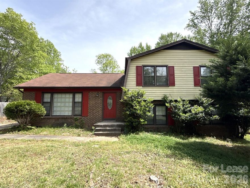 Location, location, location! Welcome to this 4 bedroom, 3 bathroom home in Heritage Woods East! This home is spacious and has been freshly painted. On the lower level we have a bedroom, full bathroom, office/ flex space, den/entertainment room and the kitchen with a large dining area. The upper level features the primary room with ensuite bathroom as well as two other rooms and another bathroom. Take advantage of the extra storage shed in the backyard and the screened-in porch! This home is super convenient to McAlpine Greenway Park, Arboretum, Cotswold and SouthPark. Tour today!

We strive to provide an experience that is cost-effective and convenient. That’s why we provide a Resident Benefits Package (RBP) to address common headaches for our residents. Our program handles pest control, air filter changes, utility set up, credit building and more at a rate of $40/month, added to every property as a required program. More details upon application. In addition to RBP, we provide access to liability insurance that meets your needs. 

Please note Renters Insurance is required. Pet Fee is per pet that does not exceed 35 lbs