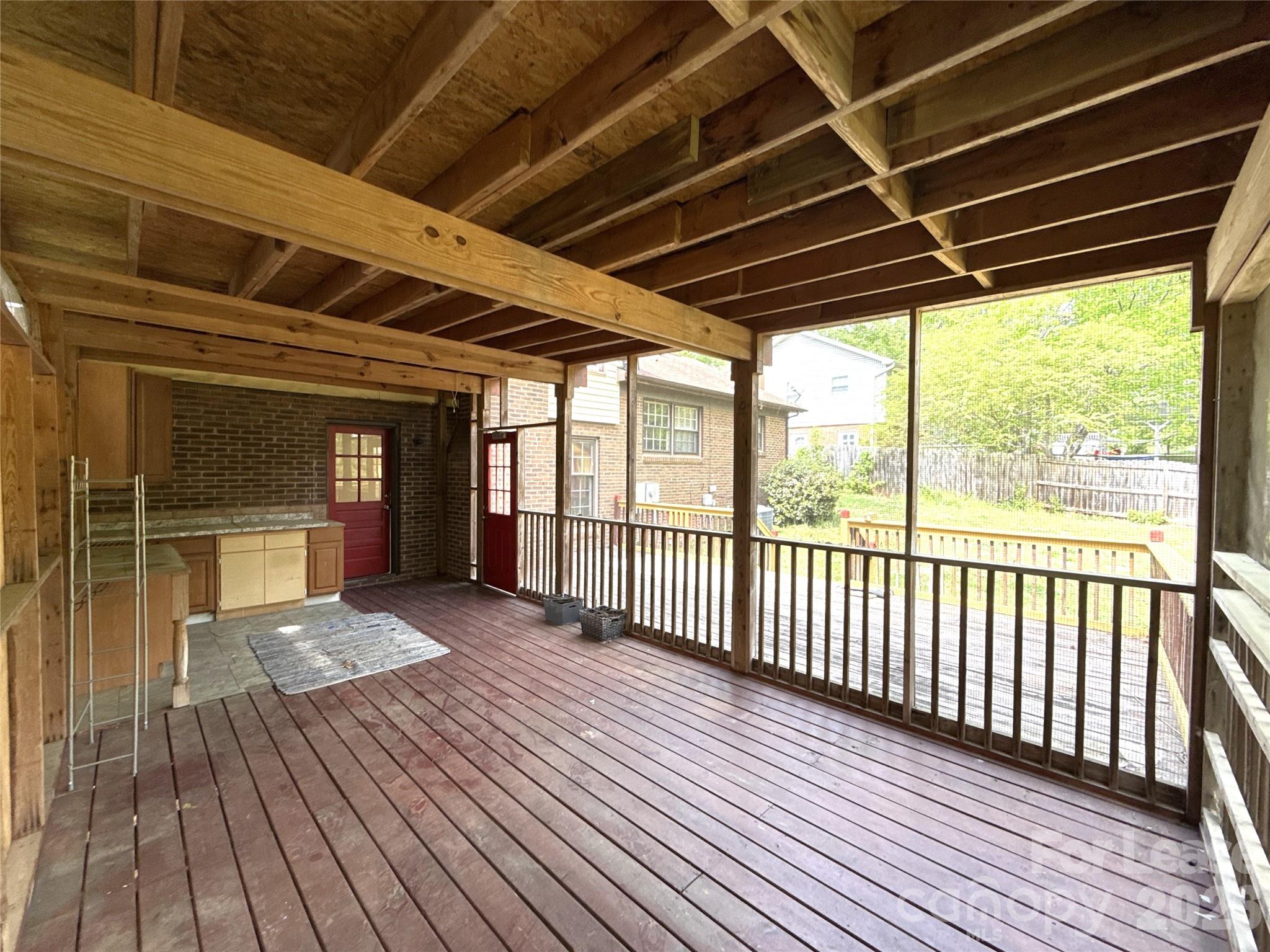 Heritage Woods East - Residential Lease