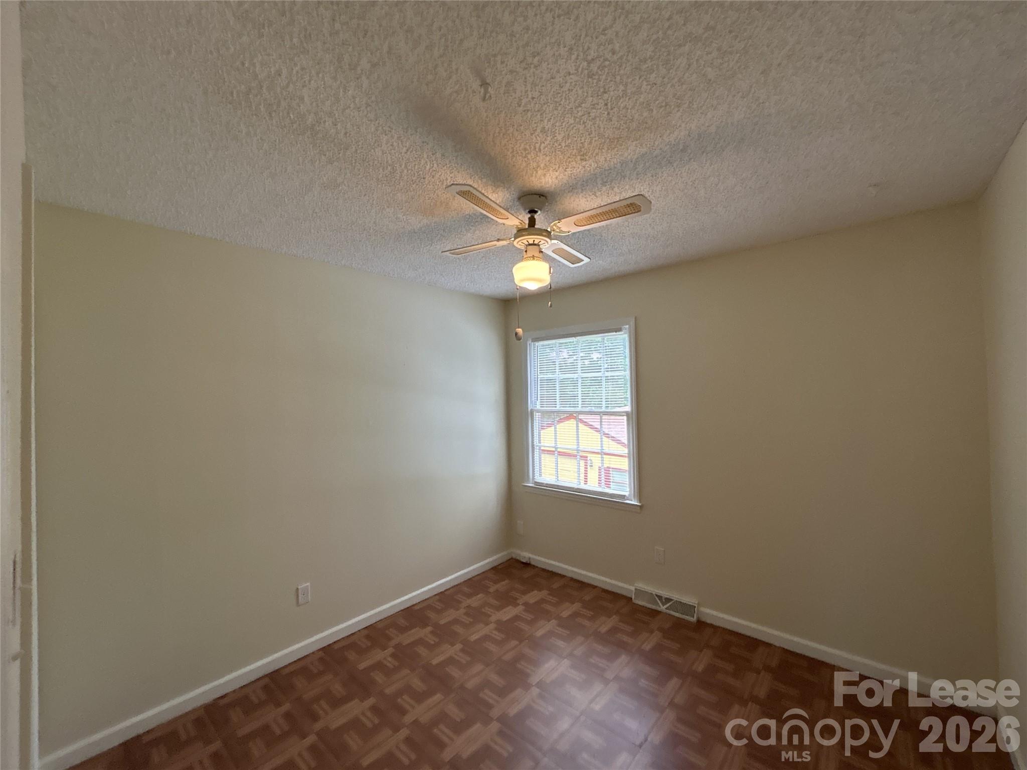 Heritage Woods East - Residential Lease