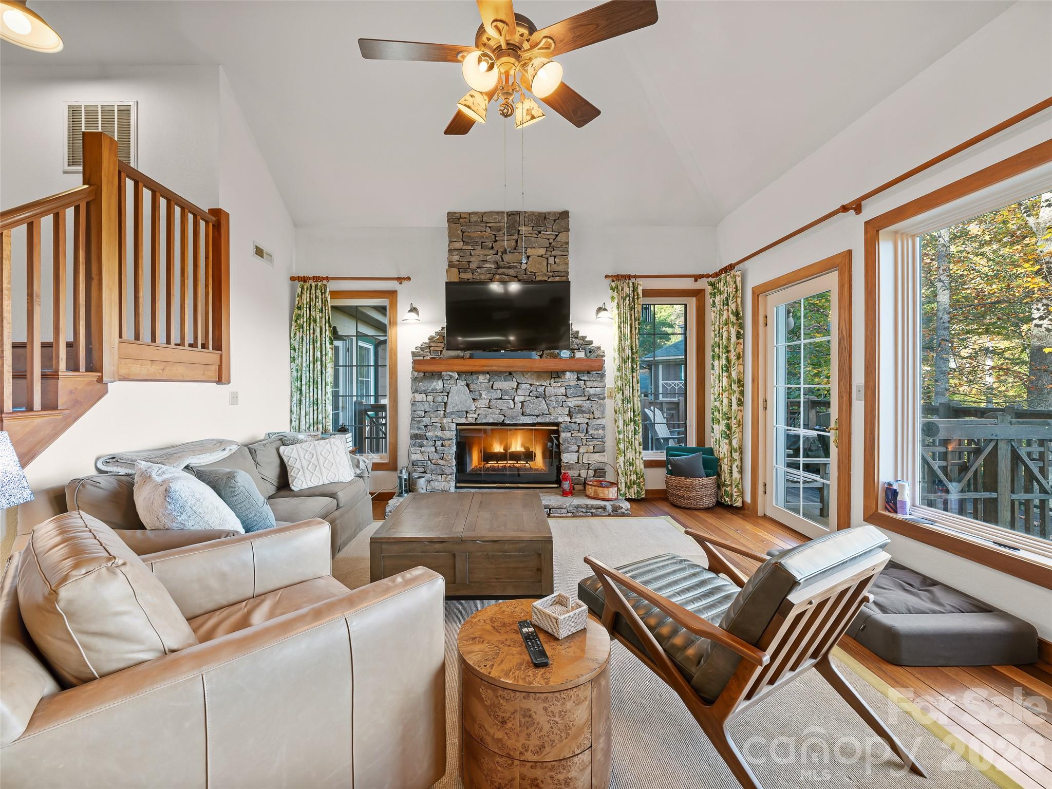 250 Creekside Way C301