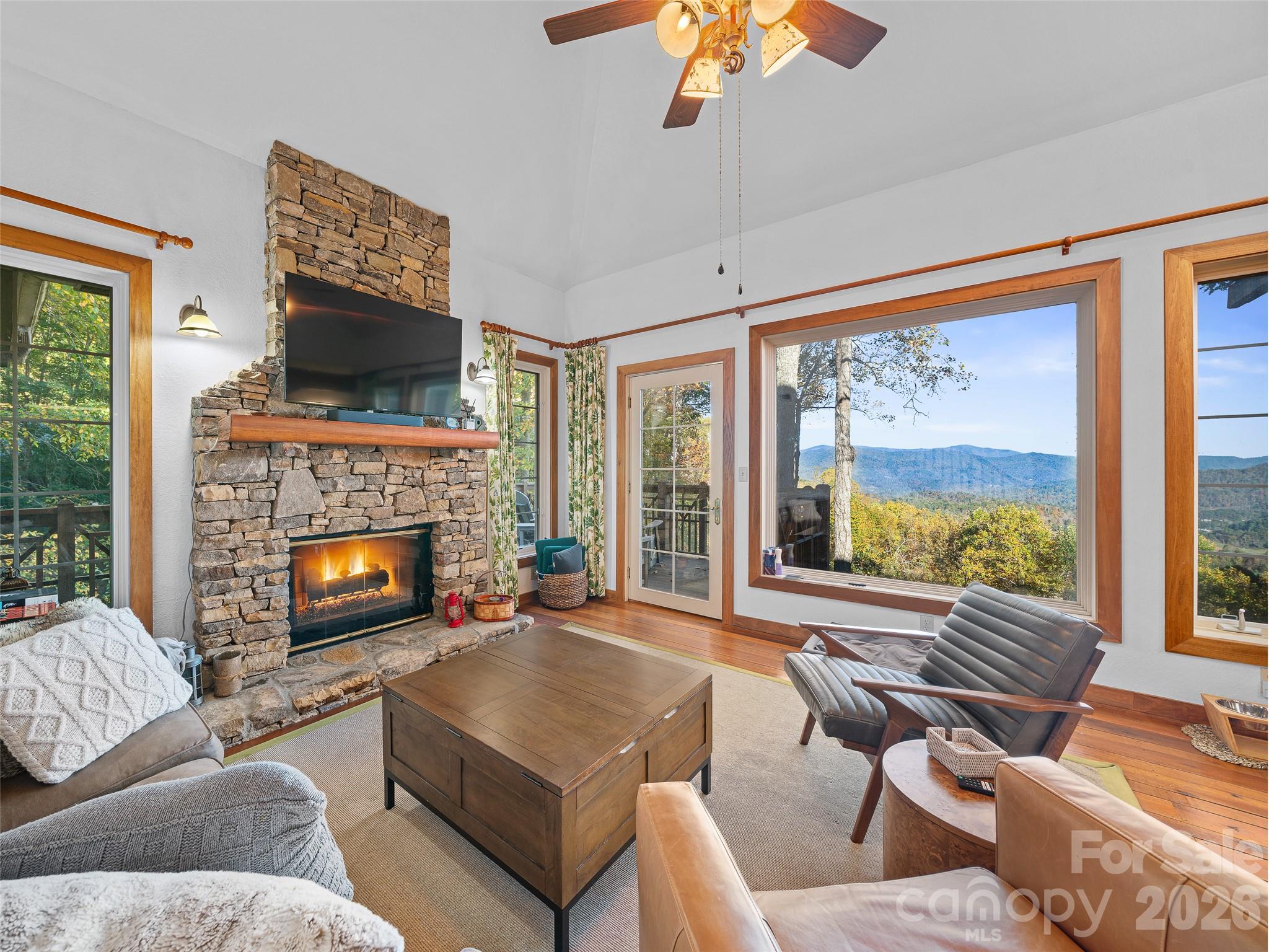 250 Creekside Way C301