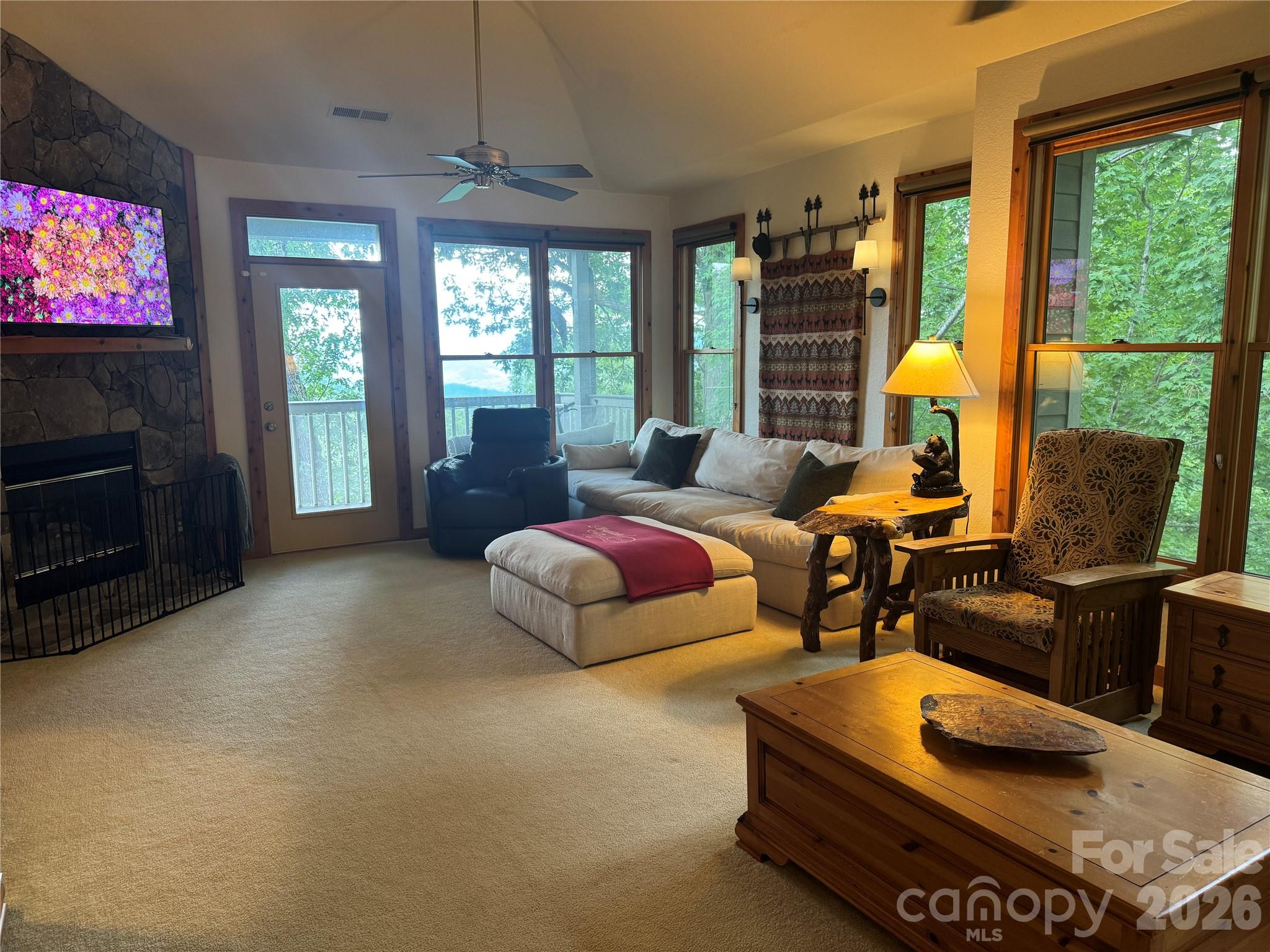 10 Stoney Falls Loop 304