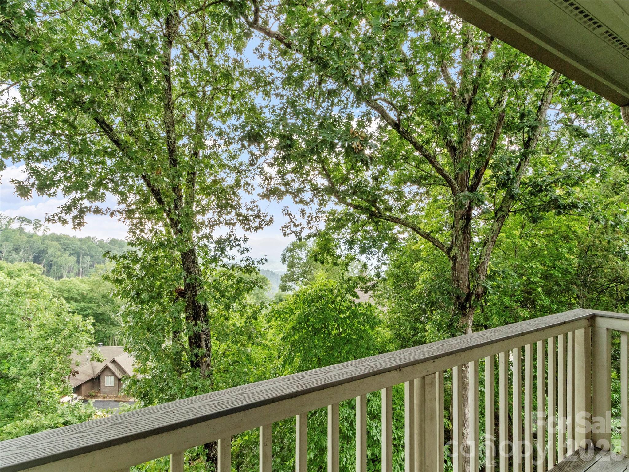 10 Stoney Falls Loop 304