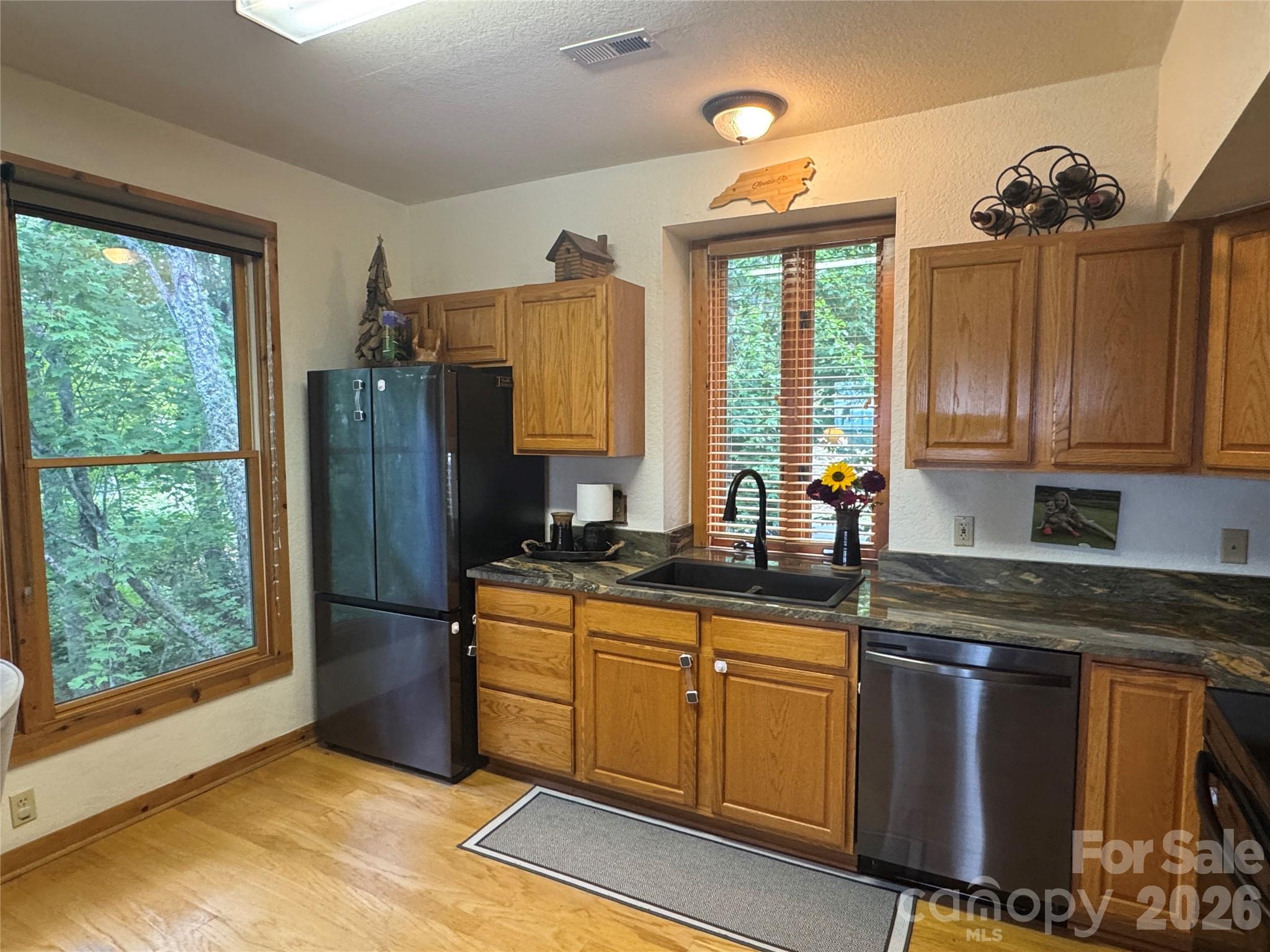 10 Stoney Falls Loop 304