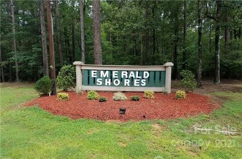 Photo of Lot 9 Emerald Shores Road, Mount Gilead, NC 27306 (MLS # 3730777)