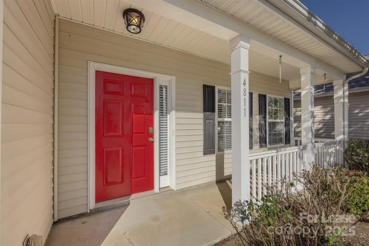 4811 Sunburst Lane
