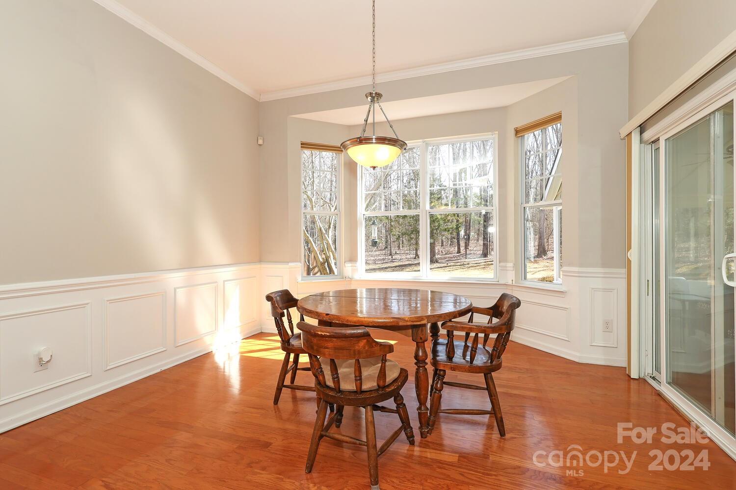 Ridge Pointe - Residential