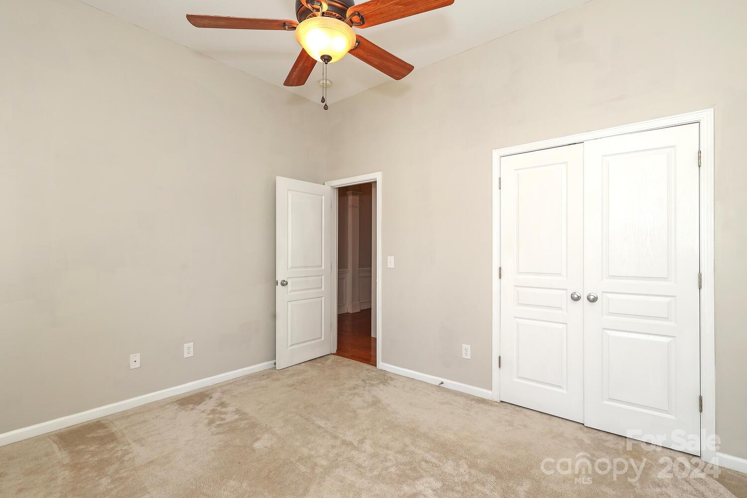 Ridge Pointe - Residential