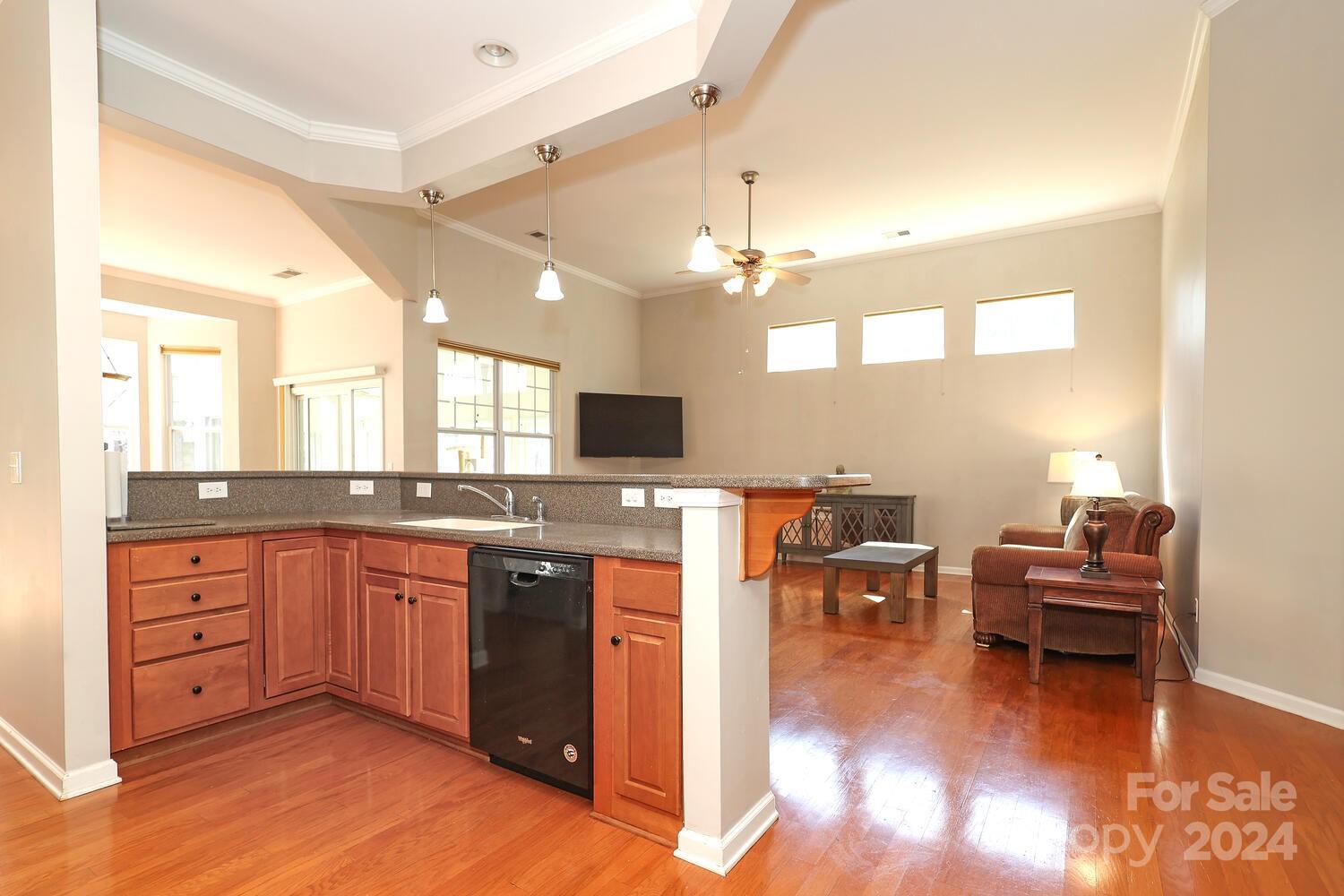 Ridge Pointe - Residential