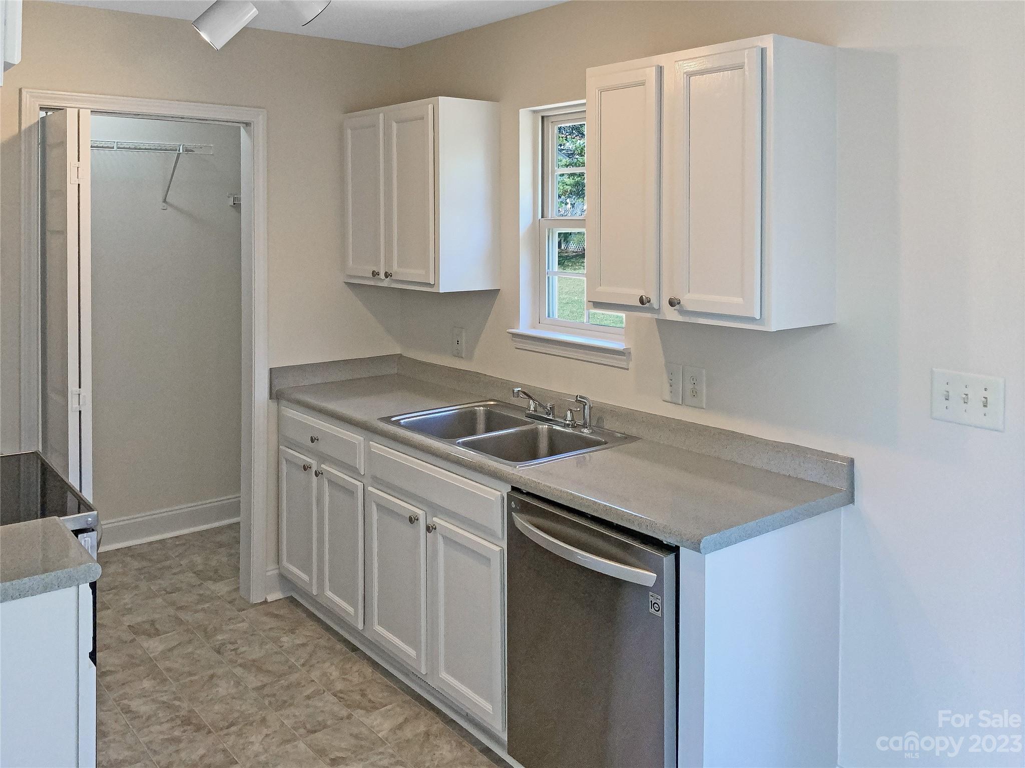 Angel Oaks - Residential