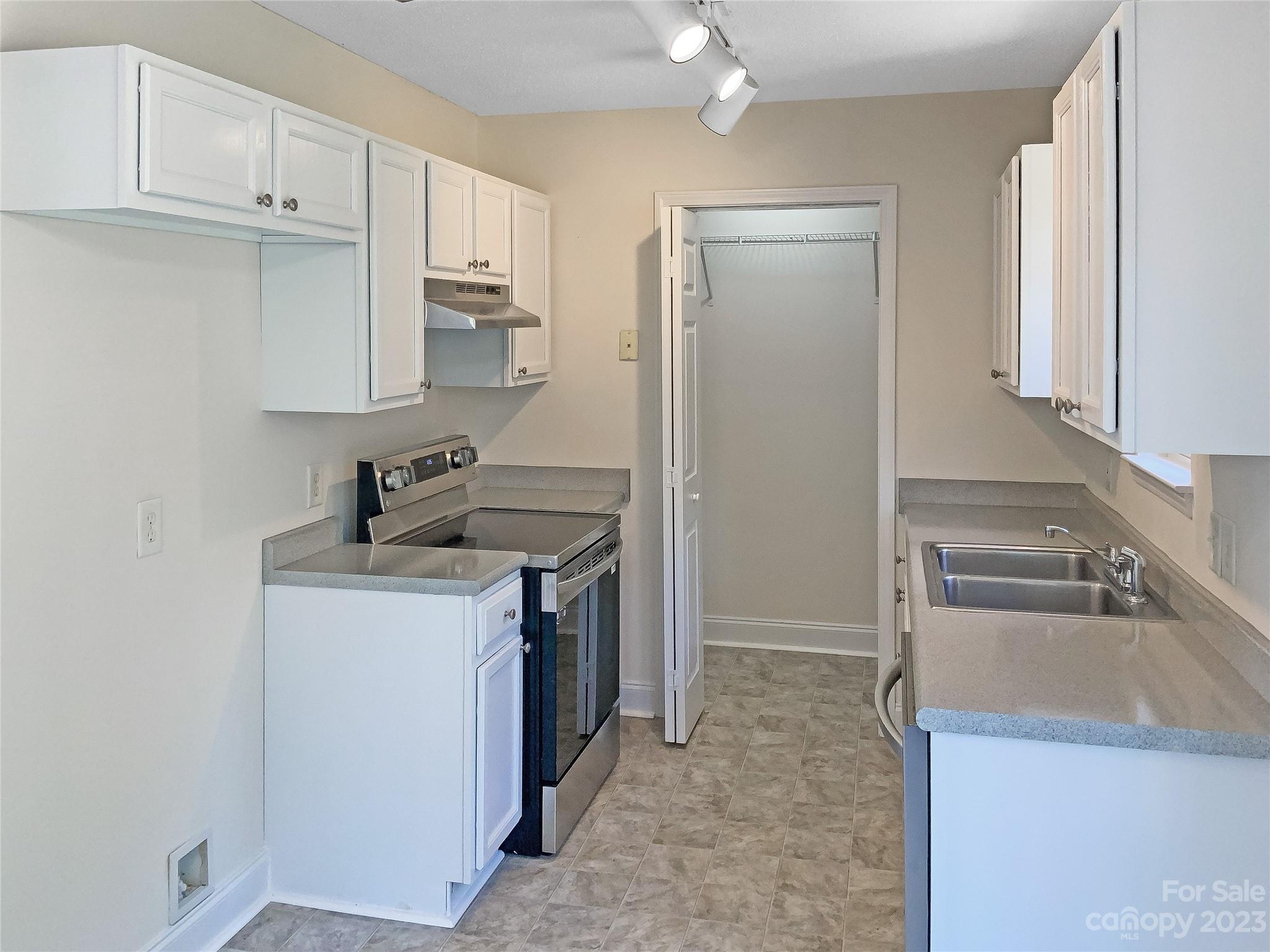 Angel Oaks - Residential