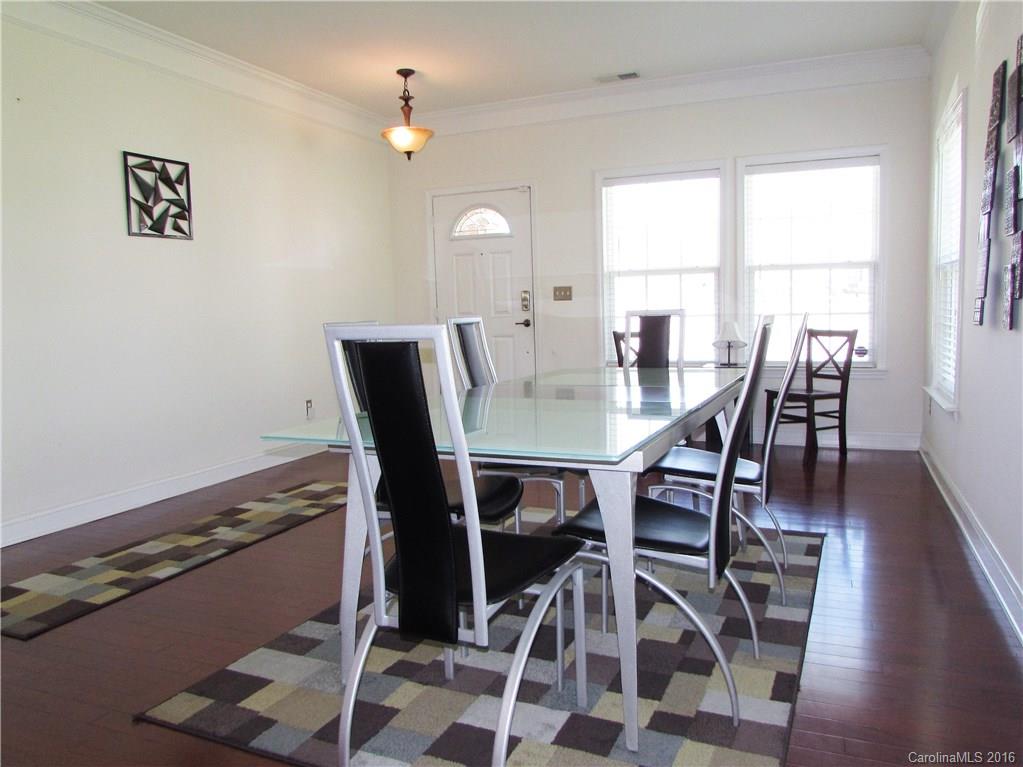 English Trails - Residential