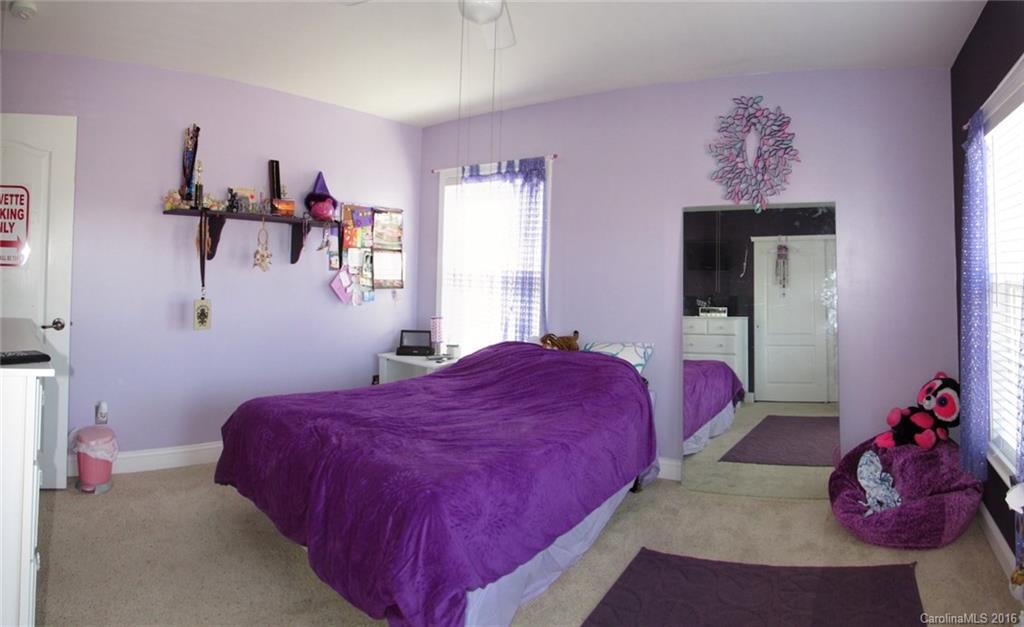 English Trails - Residential