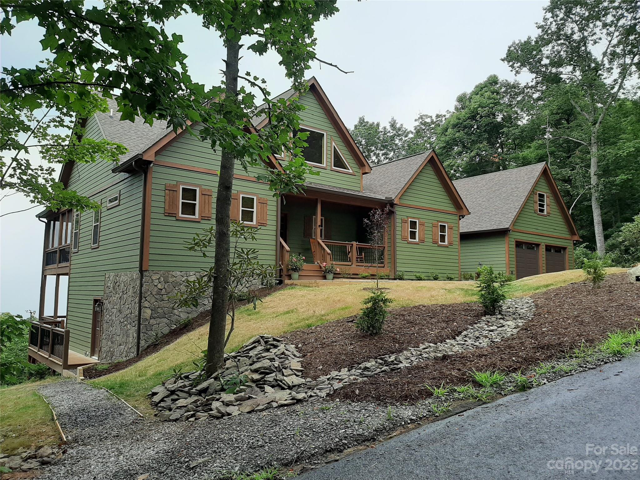 Gateway Mountain - Residential