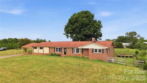 Photo of 3881 Summerow Road, Maiden, NC 28650 (MLS # 4409606)