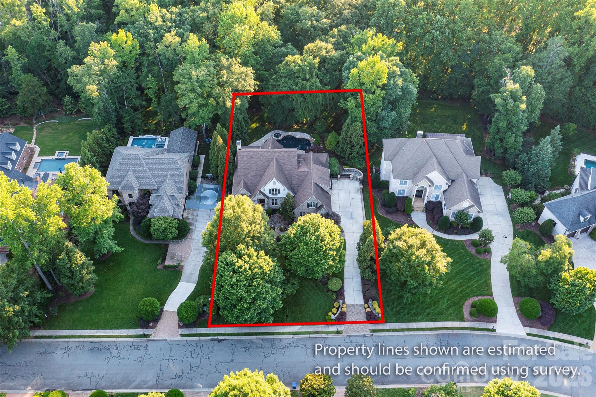 1616 Lookout Circle
