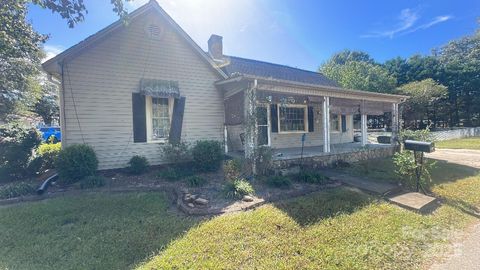Photo of 507 N Elm Street, Cherryville, NC 28021 (MLS # 4310991)