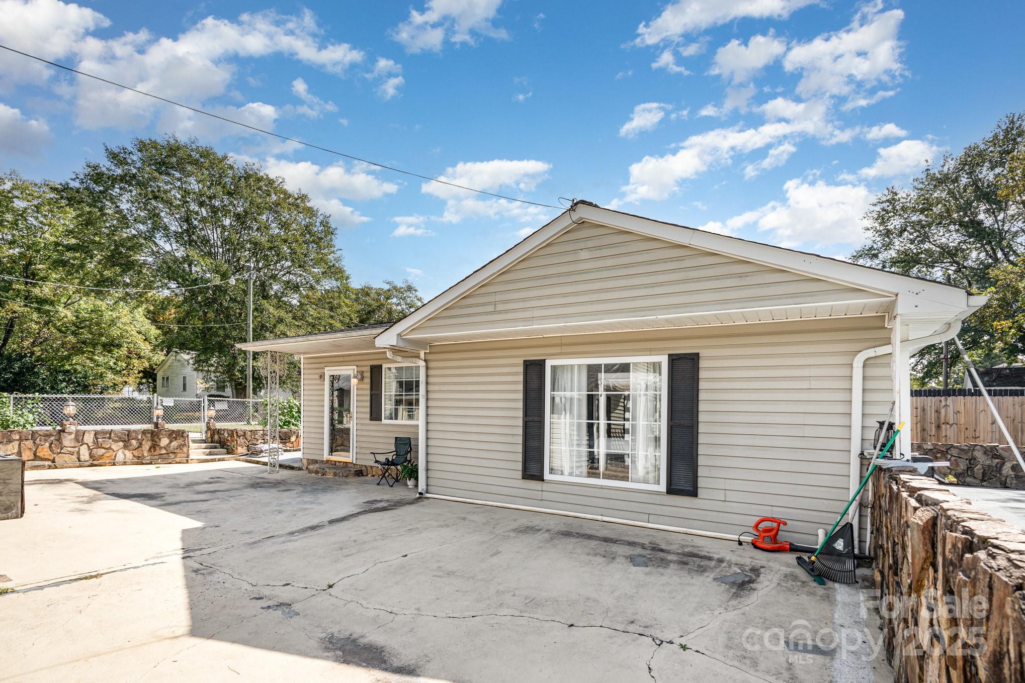 507 N Elm Street