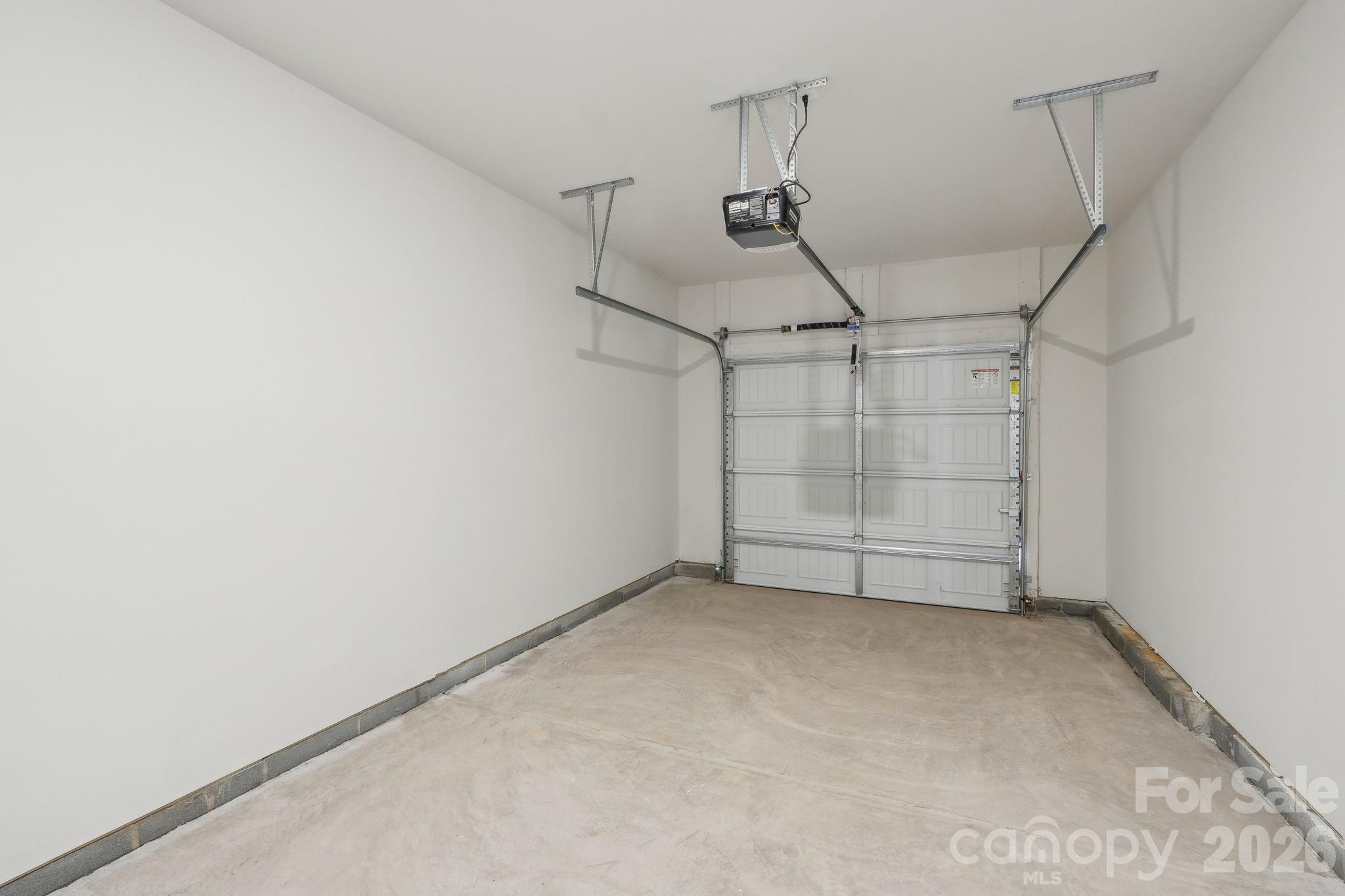 9025 Foggy Brook Loop