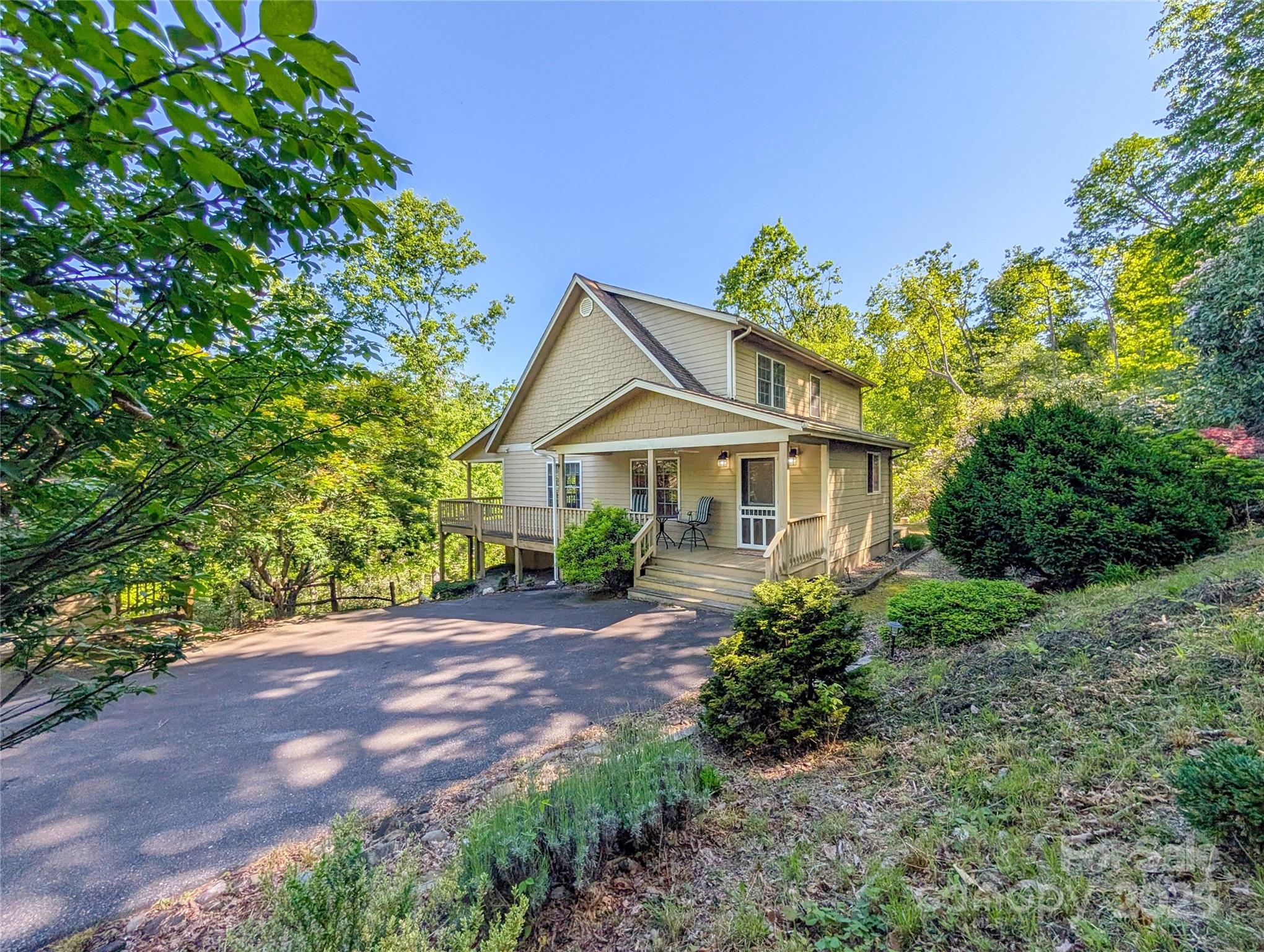 355 Rosewood Lane