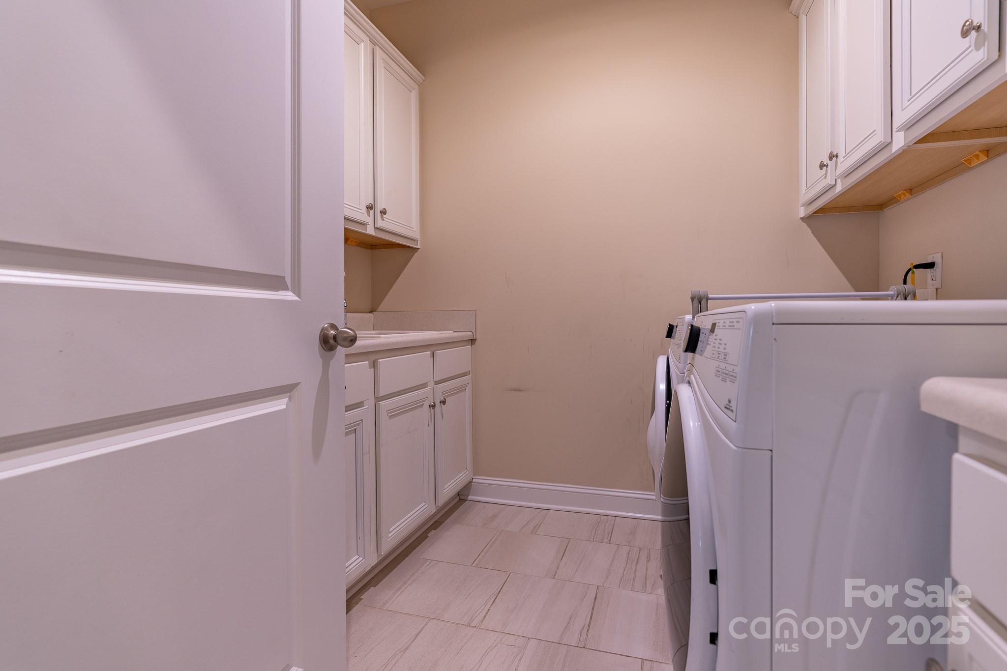 Mirabella - Residential