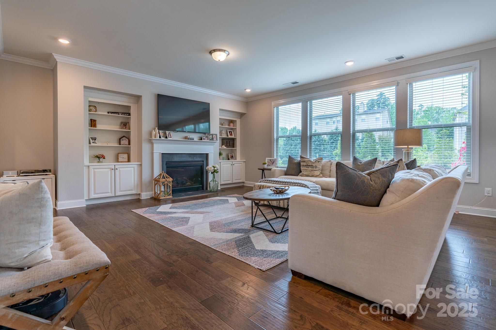 Mirabella - Residential