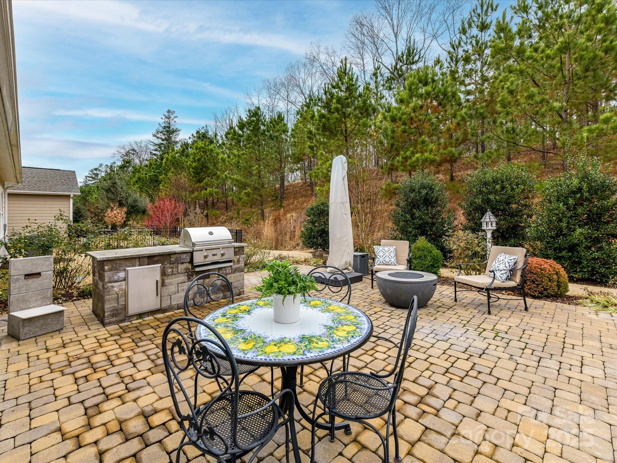 Tree Tops - Residential