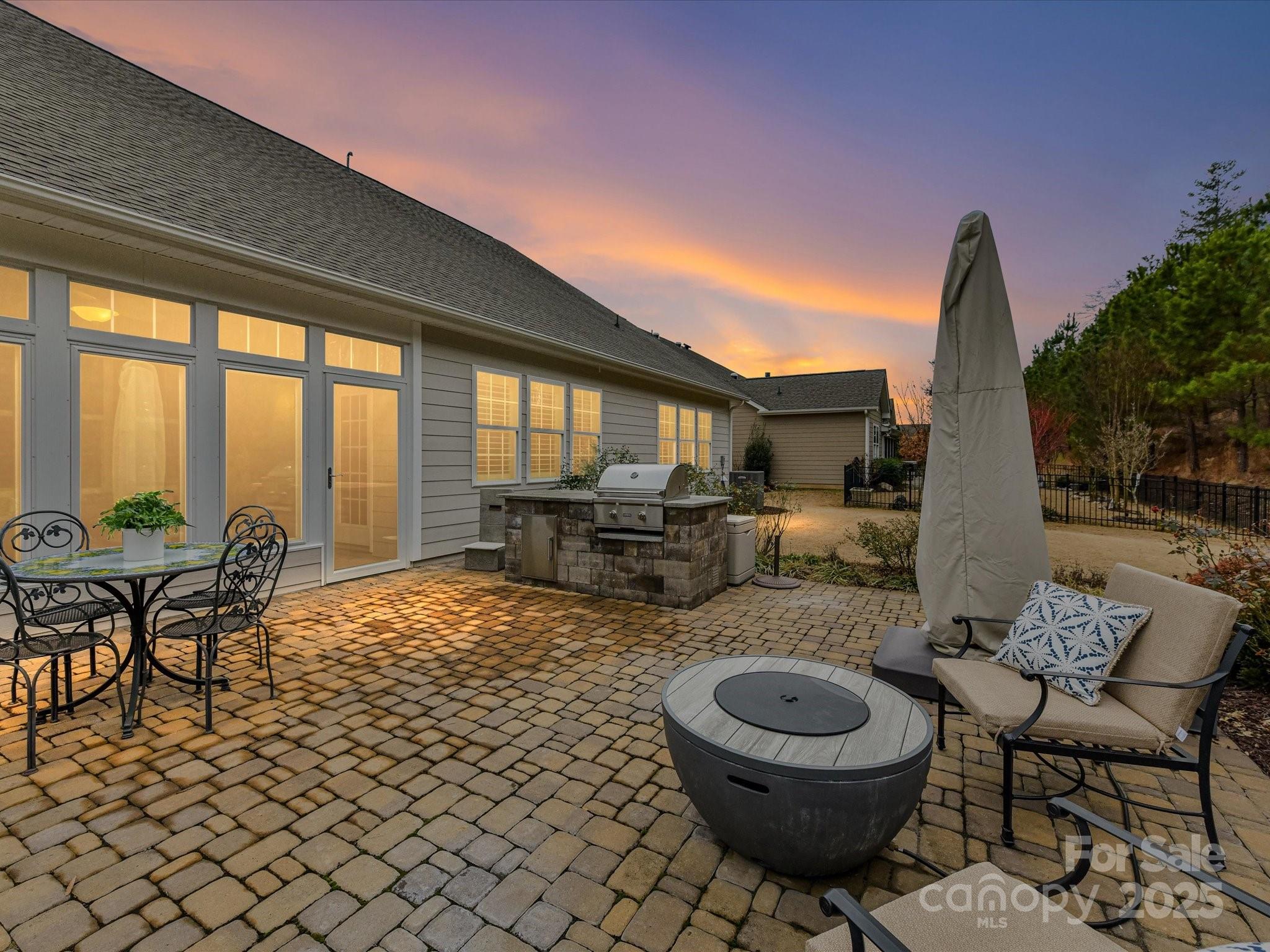 Tree Tops - Residential