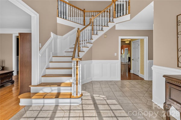 6041 BLUEBIRD HILL LN, MATTHEWS, NC 28104 - Image beeea218aaac4b59348ebca91392ed73/2222504968