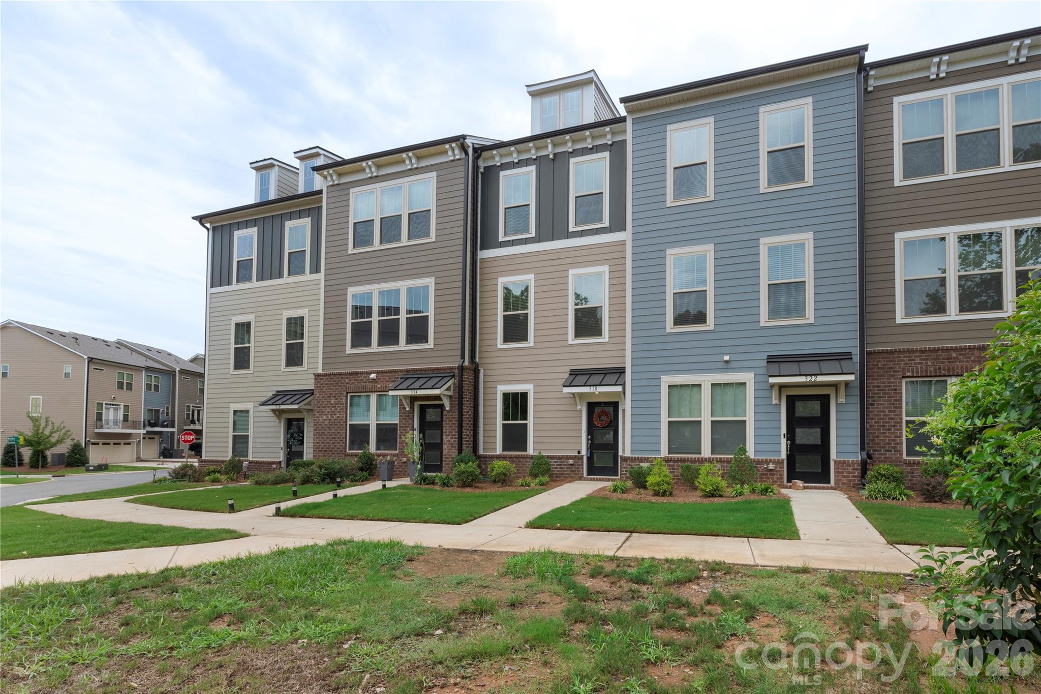 The Towns at Greenway - Residential