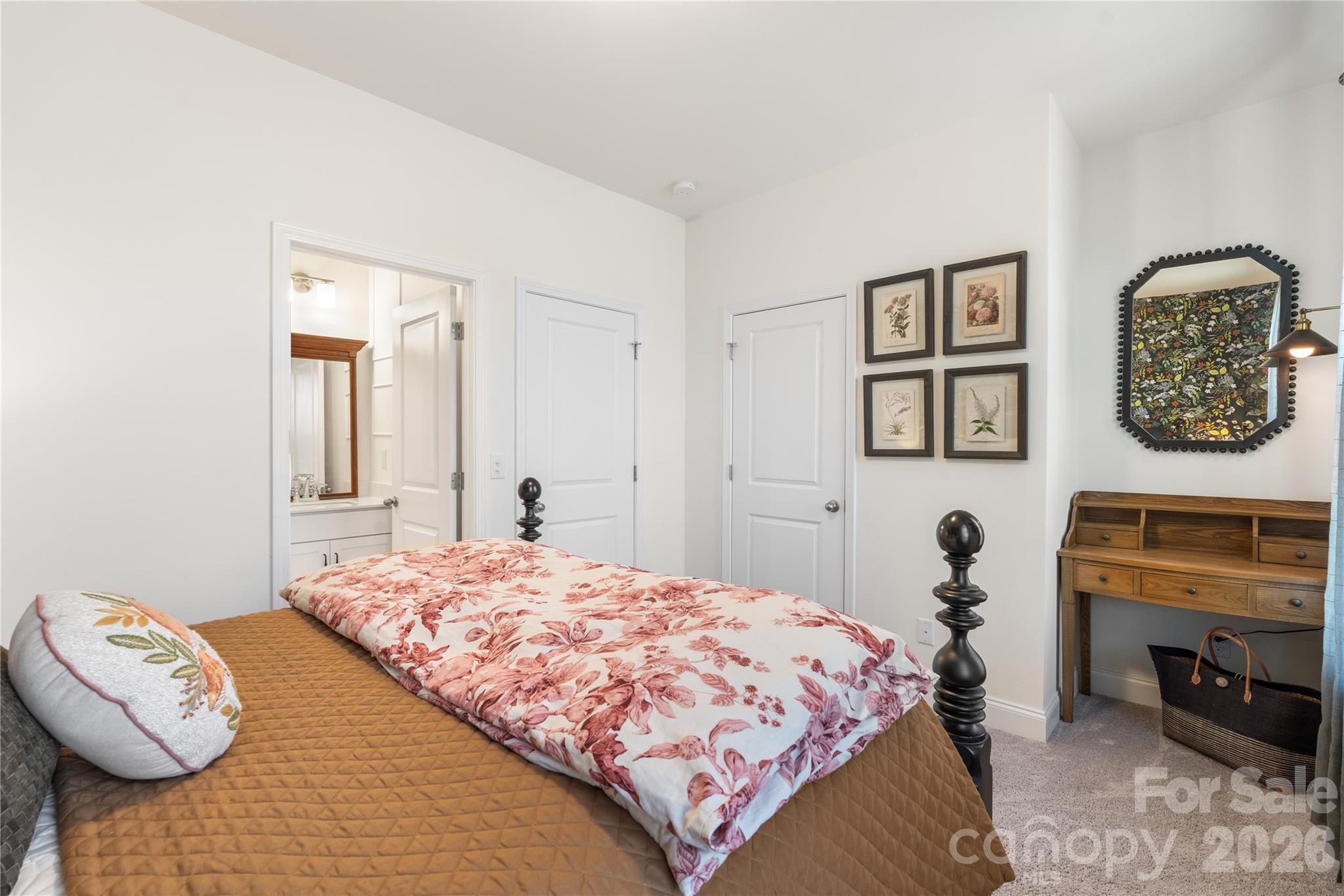 The Towns at Greenway - Residential