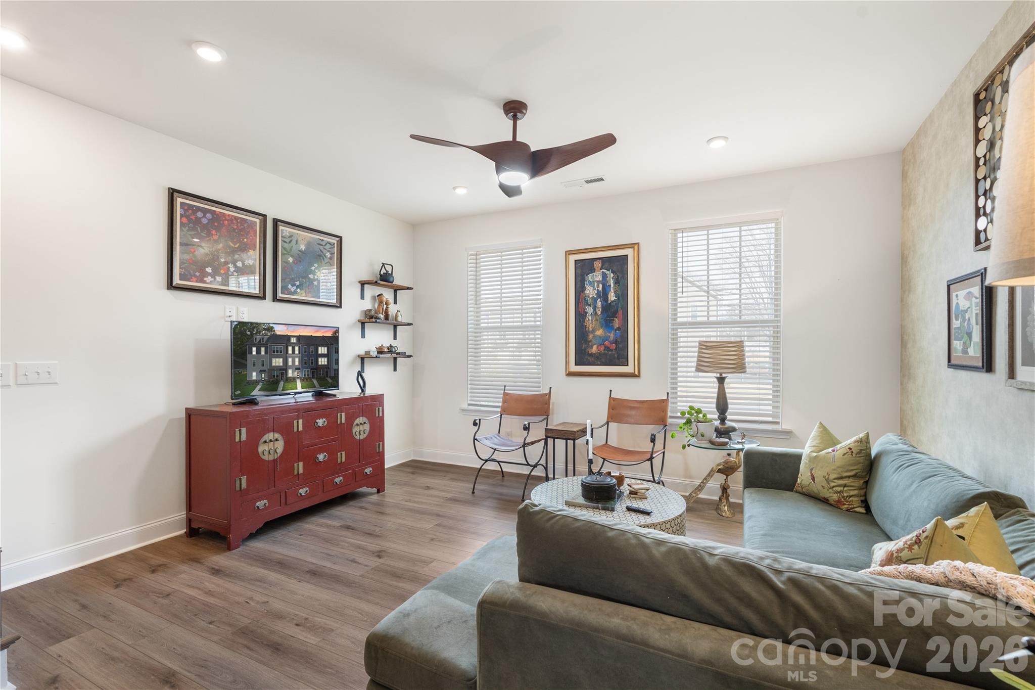 The Towns at Greenway - Residential