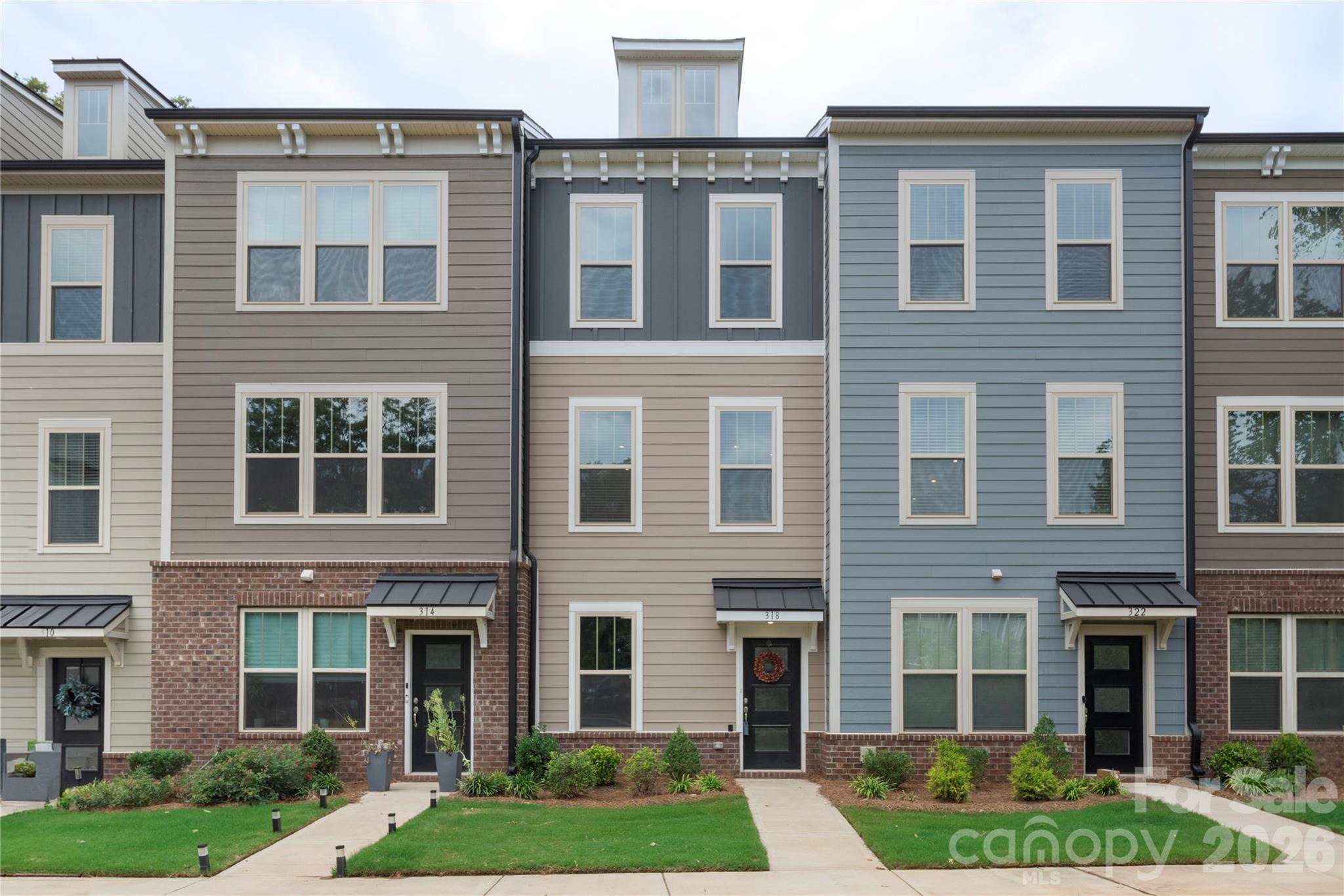 The Towns at Greenway - Residential