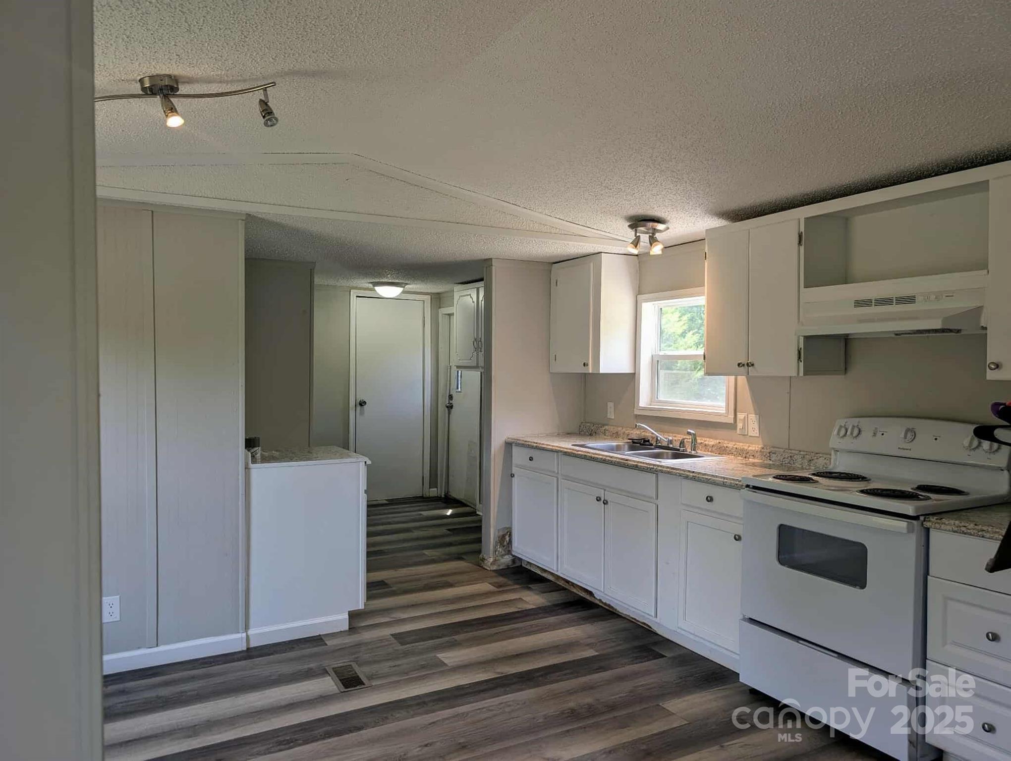 874 Old Home Place Way