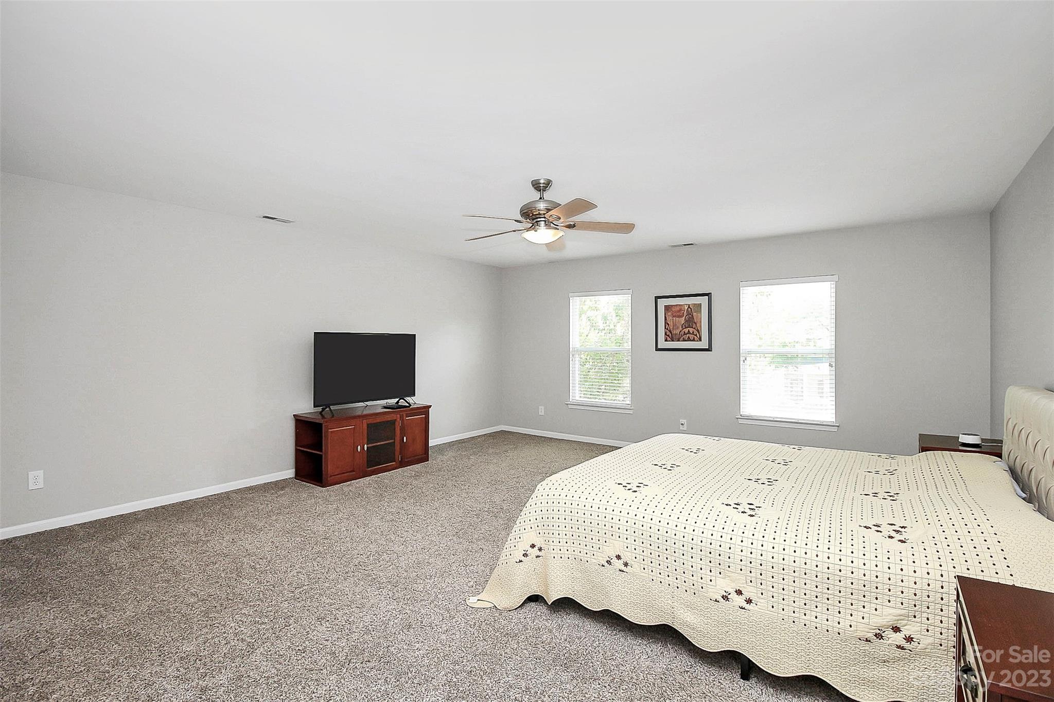 Sandy Pointe - Residential