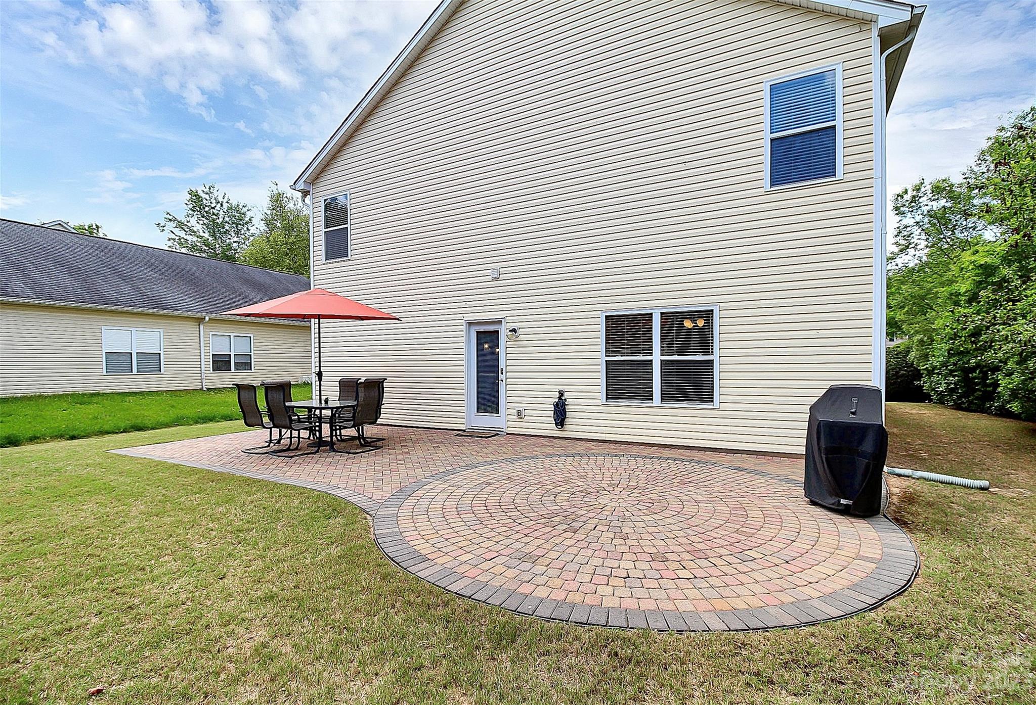 Sandy Pointe - Residential