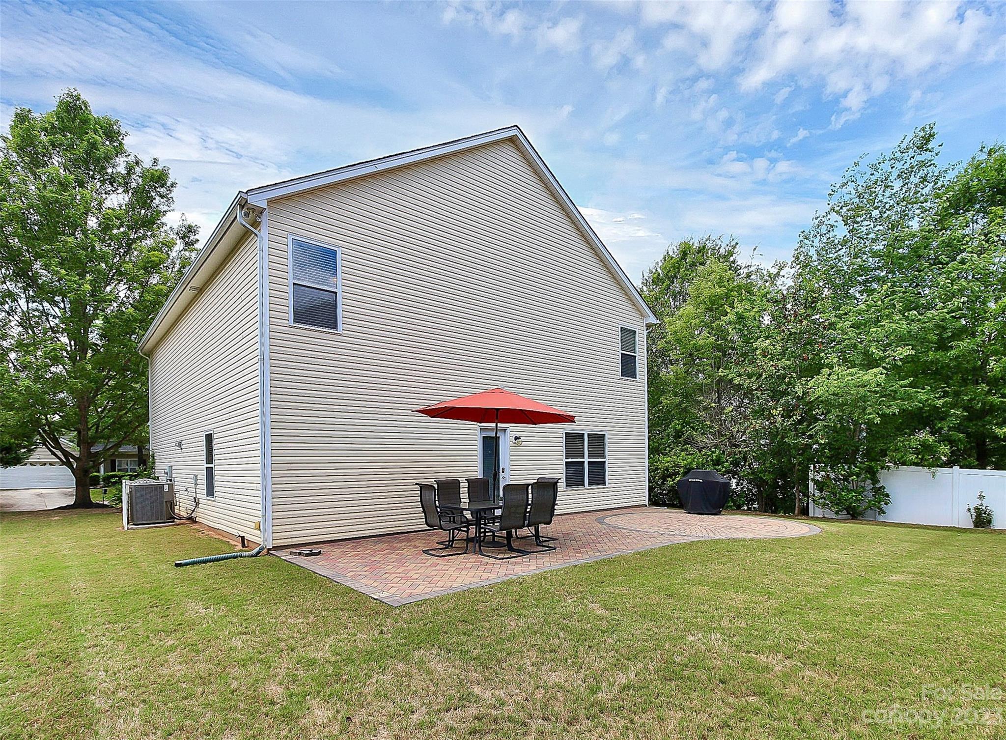 Sandy Pointe - Residential